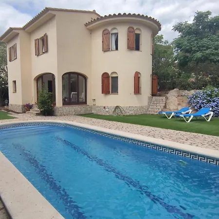 Feriehus Mediterranea Con Piscina, Jardin Privado Y 3 Hab., Cerca De La Playa En La Costa Brava - Es-209-56 *